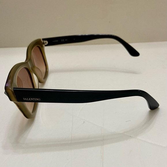Valentino Brown Tortoise-Tan Sunglasses V670S 013 140 - Picture 4 of 11